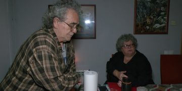 Endesa talla la llum a un matrimoni de la Ràpita, tot i ser persones dependents