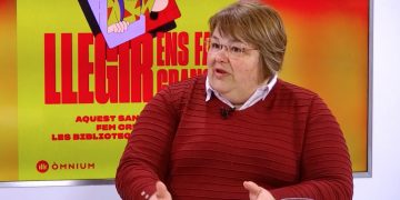 Roó fa una crida a participar en la campanya d’Òmnium per fer una recollida massiva de llibres per a les biblioteques escolars