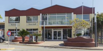 Camarles no descarta convocar una consulta ciutadana sobre el projecte d’una planta de sansa per fer biogàs