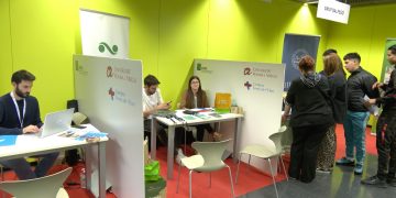 La Fira d’Ocupació de la URV posa en contacte estudiants i 40 empreses de l’Ebre