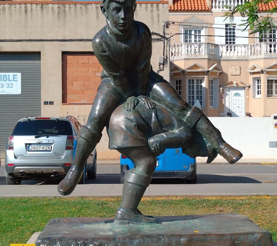 ‘Josep Maria Simó. L’escultura La Viola de l’escultor Innocenci Soriano-Montagut’, per Gabriel Perles