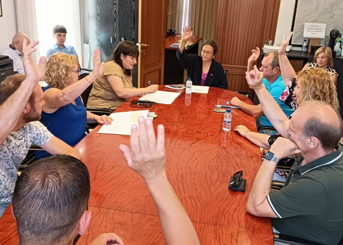 Vinebre tria nova alcaldessa per unanimitat: Sandra Rico rep els vots d’ERC i Junts