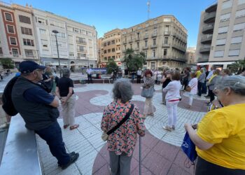 Les entitats sobiranistes tanquen 330 setmanes de concentracions a la plaça Alfons XII de Tortosa