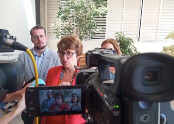 La consellera Simó es compromet a resoldre amb la ‘màxima transparència’ la investigació sobre l’Institut de l’Ebre