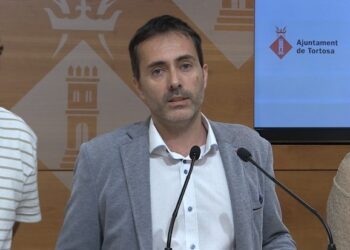 El govern acusa Junts per Tortosa de voler ‘rebentar’ la Festa del Renaixement amb els fets ‘lamentables’ a la plaça de l’Absis