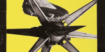 El cartell del festival de cinema FRONT aixafa el feixisme del monument de Tortosa