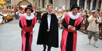 ‘Tortosa Renaix: gaudiu d’una festa renovada, amb més rigor històric i pensada per a tots els públics’, per Víctor Grau