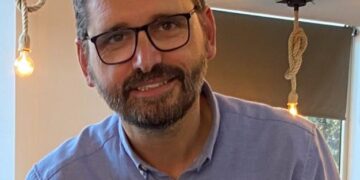 ‘Posant el retrovisor’, per Ramon Bel