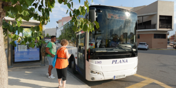Un 57% més de passatgers de BusPlana al Baix Ebre i un 14% més a la Ribera d’Ebre