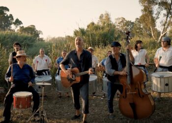 Roig presenta ‘Lo bac’, una cançó que forma part del seu primer treball ‘T·e·m·p·s’