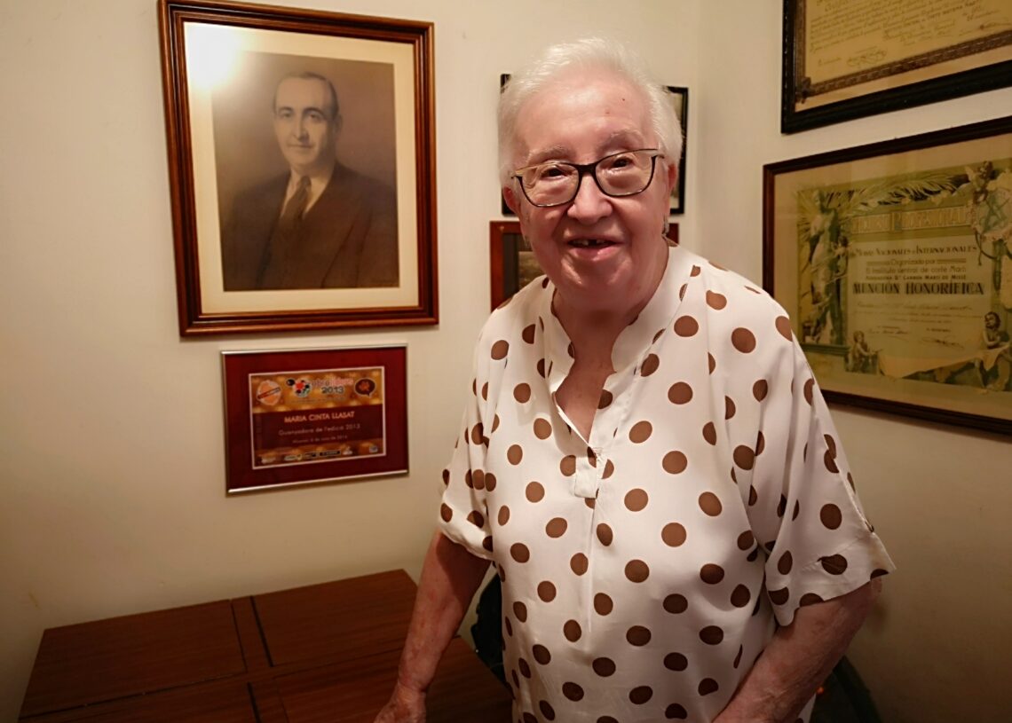 Maria Cinta Llasat, la filla de ‘l’alcalde llampec’ de Tortosa, assassinat fa 88 anys: ‘Recordo la seua última mirada’