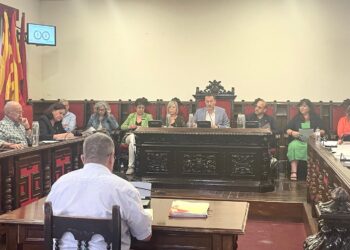 Jordan anuncia la congelació dels impostos municipals de Tortosa per al 2025