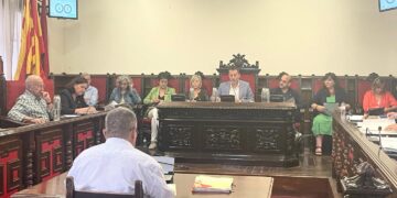 Jordan anuncia la congelació dels impostos municipals de Tortosa per al 2025