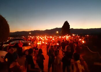 La Comissió Onze de Setembre celebra la participació a la Marxa de Torxes de Tortosa
