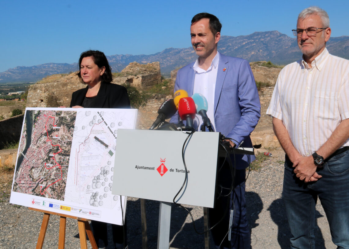 Tortosa adjudica per 530.000 euros les obres del circuit verd de les muralles