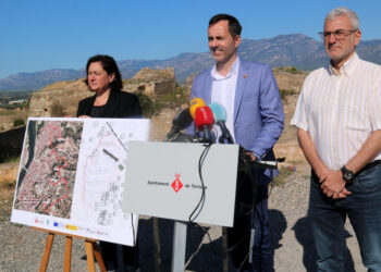 Tortosa adjudica per 530.000 euros les obres del circuit verd de les muralles