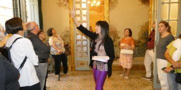 Endinsem-nos al Palau Climent, un altre dels edificis de la Tortosa Modernista