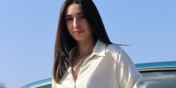 Laia Viñas publica ‘Aquí baix’: ‘Volia parlar de la festa, però també de la decadència’