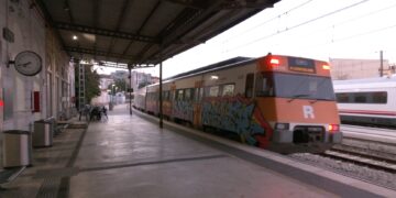 Últim dia de ‘normalitat’ als trens ebrencs