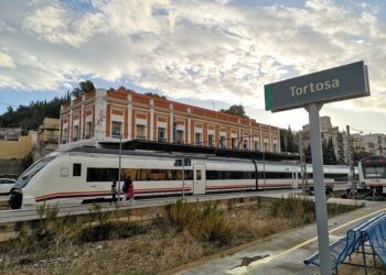Així seran els nous horaris de trens mentre duren les obres al túnel de Roda de Berà