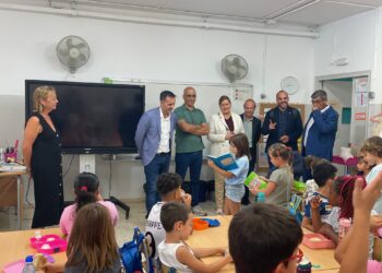 Els ascensors i la passarel·la de davant de l’escola Ferreries passaran a ser municipals