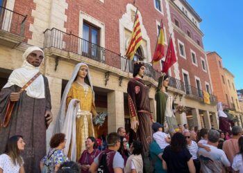 Tortosa restaurarà els gegants Nabil i Zoraida, i l’Àliga del seguici festiu