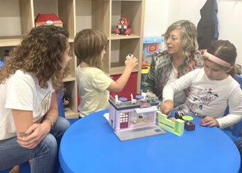 Tortosa organitza unes portes obertes al servei de canguratge gratuït Temps per Tu