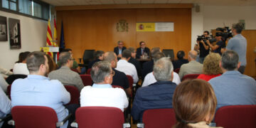 Rodalies estudia ‘com ajustar’ el pla alternatiu entre queixes d’alcaldes i usuaris: ‘No podem permetre aquests retards’