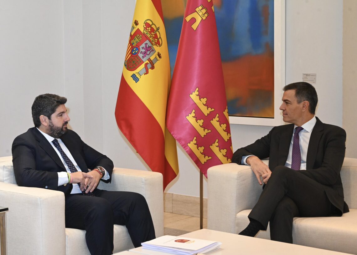 El president de Múrcia demana a Sánchez un nou pacte nacional de l’aigua amb transvasaments i interconnexions