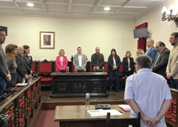 Minut de silenci al ple de Tortosa per les víctimes dels aiguats al País Valencià, Castella la Manxa i Andalusia