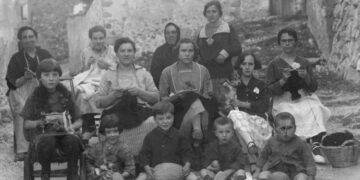 Quatre generacions, quatre relacions amb la fotografia