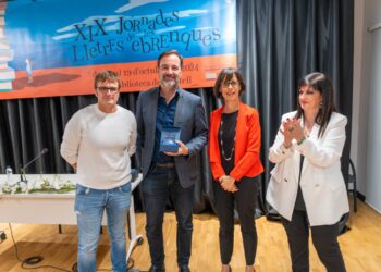 L’escriptor i traductor ampostí Yannick Garcia, Premi Mèrit de les Lletres Ebrenques