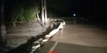 Els aiguats obliguen a tallar una carretera a Deltebre i l’AP-7 a l’Aldea en sentit nord
