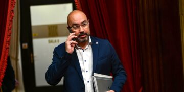 El republicà Albert Salvadó reclama un millor servei ferroviari a l’Ebre arran de les obres de Roda de Berà