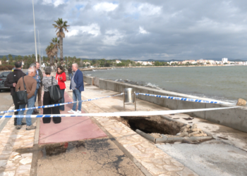 L’Ampolla reclama ajudes per recuperar les platges i el passeig de l’Arenal després de la DANA
