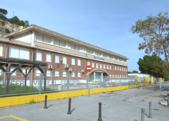 L’Institut Els Alfacs de la Ràpita realitza classes telemàtiques fins que es puguin reemprendre amb seguretat