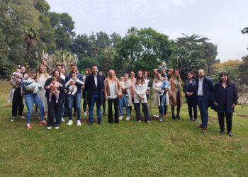 Tortosa se suma al projecte “Benvinguda Nadons” amb una plantada de rosers al parc municipal Teodor González