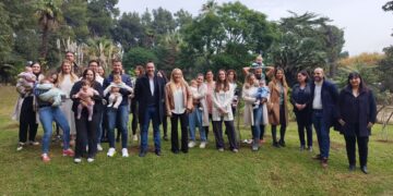 Tortosa se suma al projecte “Benvinguda Nadons” amb una plantada de rosers al parc municipal Teodor González