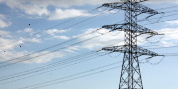 El govern espanyol confirma l’aturada de les dos MAT projectades per Forestalia i que afectaven l’Ebre