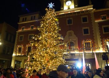 Així va ser l’encesa de les llums de Nadal a Tortosa