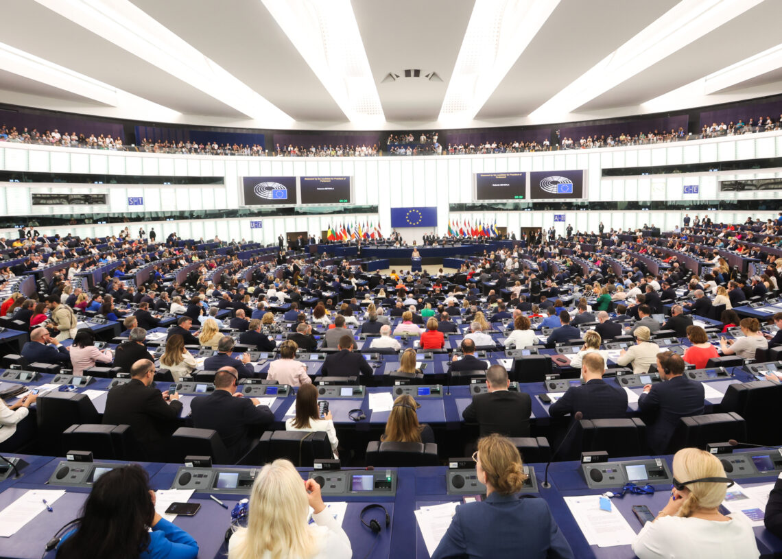 “Democràcia sota pressió: lliçons d’un any convuls”, per Jesús Gellida