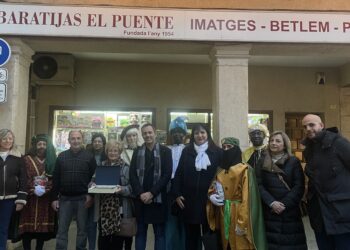 Tortosa commemora els 70 anys de l’emblemàtica botiga Baratijas El Puente