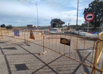 Front comú a Amposta per reclamar l’obertura de l’accés al Lligallo de Lorente, entre el polígon l’Oriola i la N-340