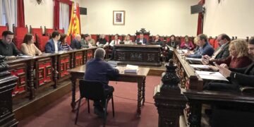Tortosa aprova personar-se com a acusació particular en el cas de l’incendi en una fruiteria al nucli antic