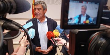 El delegat a l’Ebre insisteix que la voluntat del govern català és millorar l’atenció sanitària als pobles petits