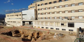 Els professionals del Verge de la Cinta de Tortosa demanen l’ampliació urgent mentre es treballa amb el nou hospital