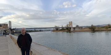 ‘Josep Maria Simó. Recuperació de l’article publicat a la Revista Amposta el gener del 1985 sobre aprovació del Pla General d’Ordenació Urbana′, per Gabriel Perles