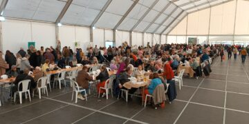 Unes 2.000 persones participen a la Festa de l’Arròs i la Carxofa d’Amposta