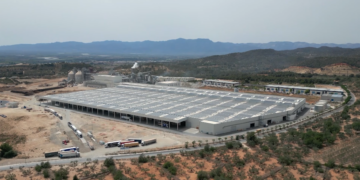 Kronospan preveu assolir el 100% de la capacitat de producció al polígon Catalunya Sud aquest 2025