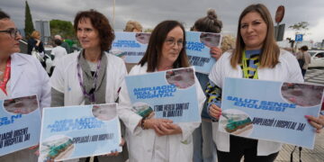 Segon dimarts de protestes a l’Hospital de Tortosa per exigir la represa de l’ampliació